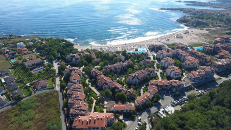 Apartments in Oasis Resort SPA-First line