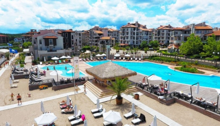 Apartments in Oasis Resort SPA-First line