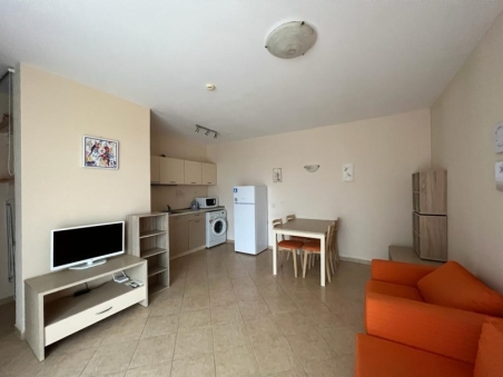 Spacious two-room apartment with a functional layout in Royal Sun