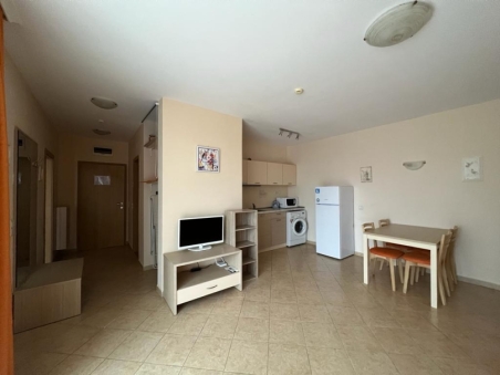 Spacious two-room apartment with a functional layout in Royal Sun