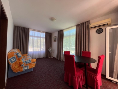 One-bedroom furnished apartment in Global Village