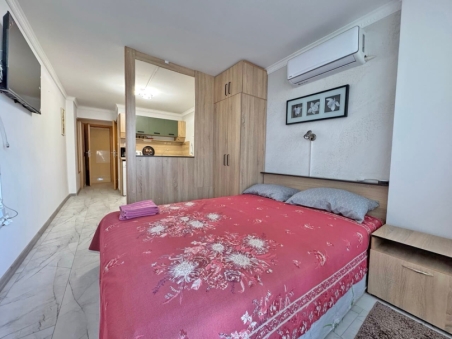 Sole Mar complex, studio with mountain and city views