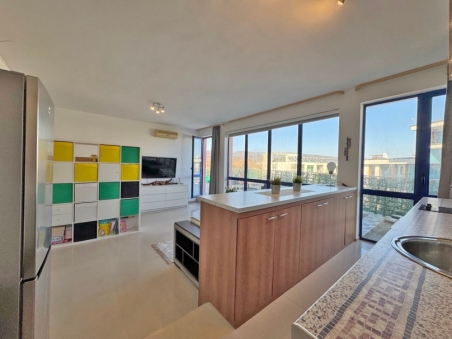Villa Discovery, two-room penthouse