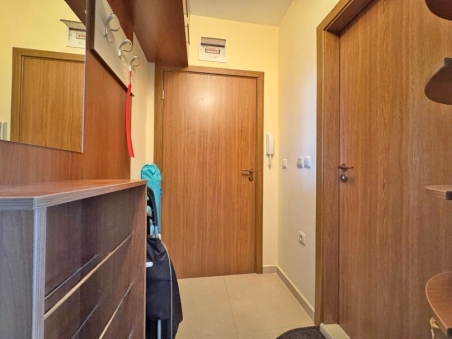 Relax, studio, ground floor,with a view of the city and mountains