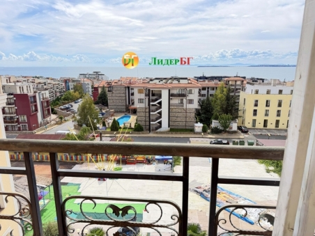 One-Bedroom Apartment with Sea View in Raduga 2