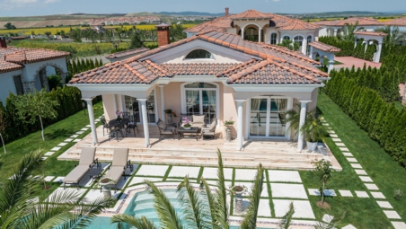 Luxury villas in Eden Park complex